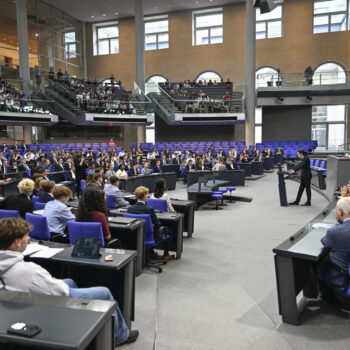 Blick in den Plenarsaal